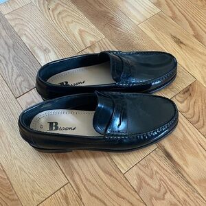 Brown's Classic Black Leather Loafers